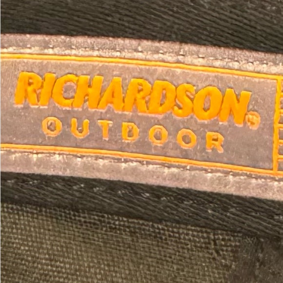 Forest Green Bear Embroidered Hat - Picture 4 of 4